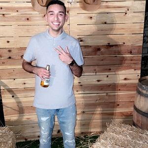 Meet your Posher, Gerardo